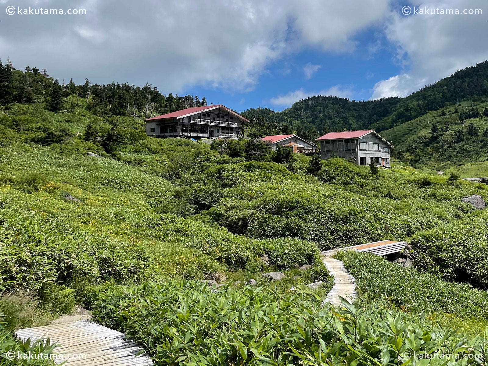石川県白山の南竜道登山道を歩いて南竜山荘の写真