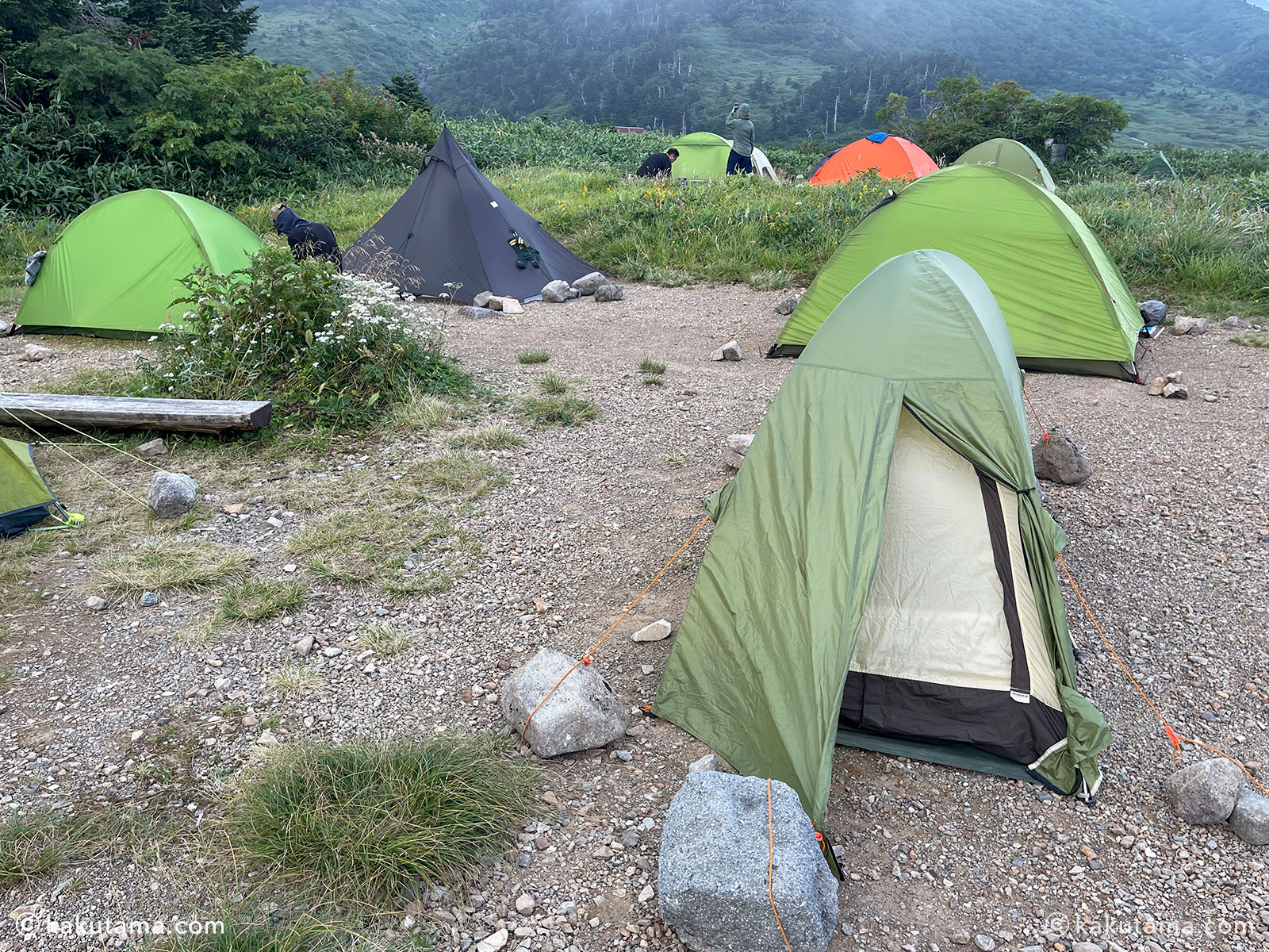 南竜ヶ馬場テント場に張ったエアライズ1のテントの写真