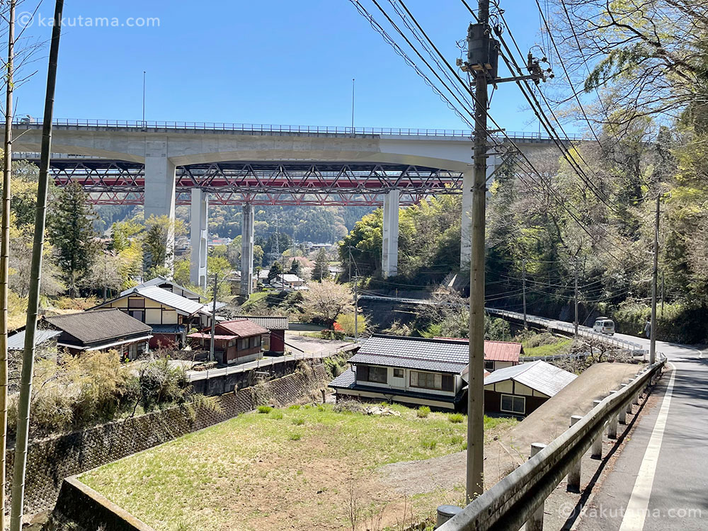 岩殿山から下山し、大月駅までの一般道の写真